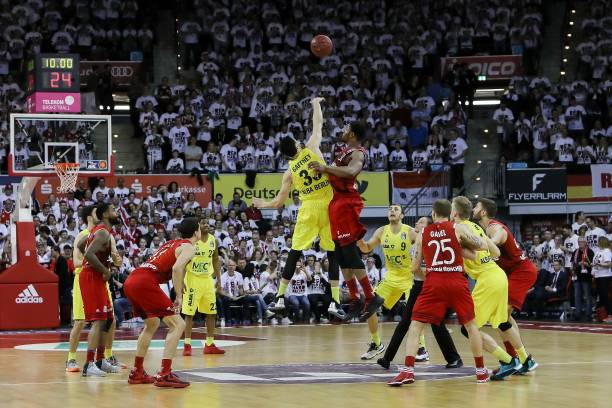 坚持不懈 坚持不懈